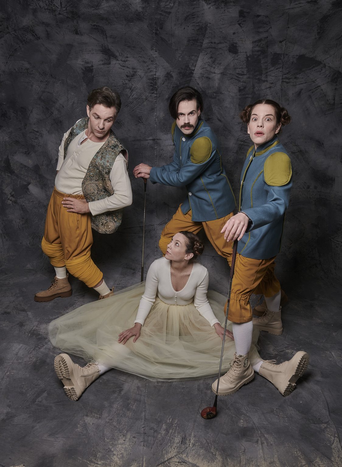 photos 809 1124x1536