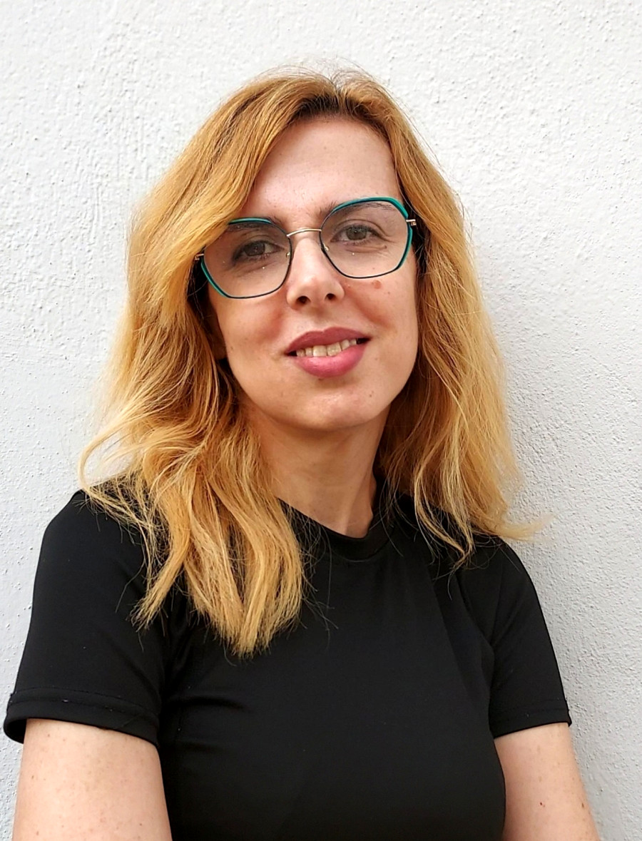 ΜΠΛΕ ΑΜΜΟΣ συγγραφέας Αγγελική Κώστα