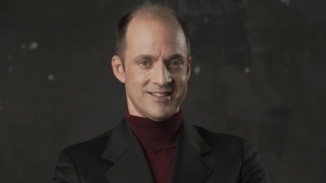 &Sigma;&upsilon;&nu;έ&nu;&tau;&epsilon;&upsilon;&xi;&eta; &tau;&omicron;&upsilon; &eta;&theta;&omicron;&pi;&omicron;&iota;&omicron;ύ &Chi;&rho;&upsilon;&sigma;&omicron;&beta;&alpha;&lambda;ά&nu;&tau;&eta; &Kappa;&omega;&sigma;&tau;ό&pi;&omicron;&upsilon;&lambda;&omicron;&upsilon; &mu;&epsilon; &alpha;&phi;&omicron;&rho;&mu;ή &tau;&eta;&nu; &pi;&alpha;&rho;ά&sigma;&tau;&alpha;&sigma;&eta; &laquo;&Tau;&iota; &theta;&alpha; &pi;&epsilon;&iota; &omicron; &kappa;ό&sigma;&mu;&omicron;&sigmaf;;&raquo; &sigma;&tau;&omicron; &theta;&epsilon;&alpha;&tau;&rho;&omicron;.gr