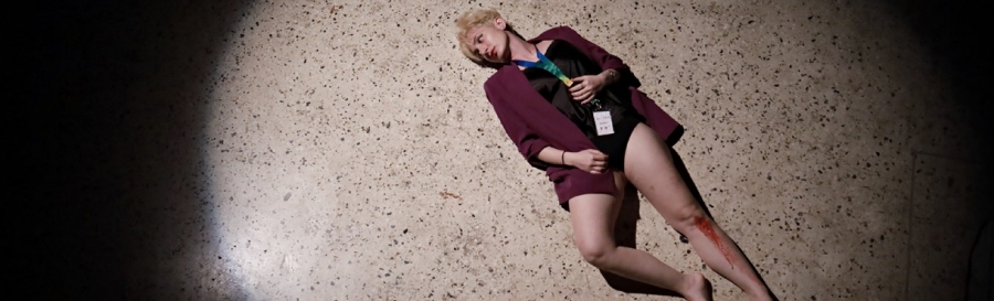 &Epsilon;ί&delta;&alpha;&mu;&epsilon; &tau;&eta;&nu; &pi;&alpha;&rho;ά&sigma;&tau;&alpha;&sigma;&eta; &laquo;&Iota;ώ &ndash;&Epsilon;&kappa;&epsilon;ί&nu;&eta;&raquo; &sigma;&tau;&omicron; &Kappa;έ&nu;&tau;&rho;&omicron; &Epsilon;&lambda;έ&gamma;&chi;&omicron;&upsilon; &Tau;&eta;&lambda;&epsilon;&omicron;&rho;ά&sigma;&epsilon;&omega;&nu; (&Kappa;&Epsilon;&Tau;)