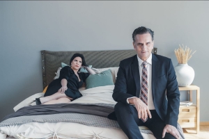 &Delta;&Epsilon;&Lambda;&Tau;&Iota;&Omicron; &Tau;&Upsilon;&Pi;&Omicron;&Upsilon; ''&Sigma;&kappa;&eta;&nu;έ&sigmaf; &alpha;&pi;ό έ&nu;&alpha; &gamma;ά&mu;&omicron;'' &sigma;&tau;&omicron; &Theta;έ&alpha;&tau;&rho;&omicron; &Chi;ώ&rho;&alpha;