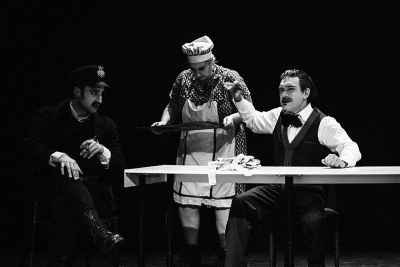 Scarmface &sigma;&tau;&omicron; Olvio theater.