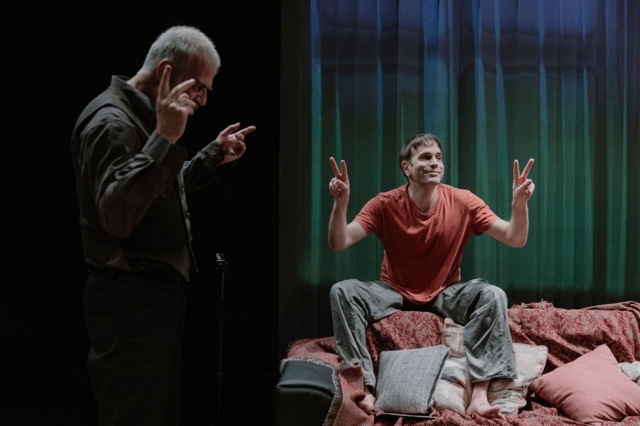 &laquo;Ό&pi;&omega;&sigmaf; &pi;ά&epsilon;&iota; &tau;&omicron; &pi;&omicron;&tau;ά&mu;&iota;&raquo;- &theta;έ&alpha;&tau;&rho;&omicron; &Sigma;&tau;&alpha;&theta;&mu;ό&sigmaf;.