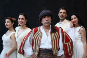 &Nu;&alpha;&pi;&omicron;&lambda;&epsilon;&omicron;&nu;&tau;ί&alpha;, &tau;&omicron;&upsilon; &Alpha;&nu;&delta;&rho;έ&alpha; &Sigma;&tau;ά&iota;&kappa;&omicron;&upsilon; &sigma;&tau;&omicron; &Theta;έ&alpha;&tau;&rho;&omicron; &Alpha;&lambda;&epsilon;&xi;ά&nu;&delta;&rho;&epsilon;&iota;&alpha;