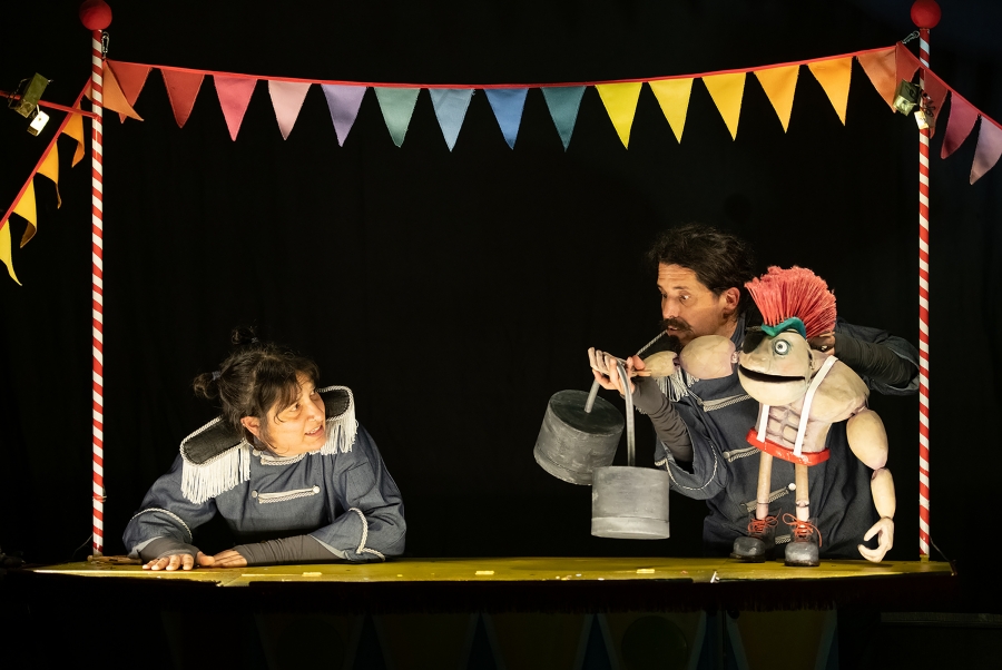 &laquo;CIRCULUS&raquo; &ndash; Έ&nu;&alpha; &Mu;&alpha;&gamma;&iota;&kappa;ό &Tau;&sigma;ί&rho;&kappa;&omicron; &Delta;&iota;&alpha;&phi;&omicron;&rho;&epsilon;&tau;&iota;&kappa;ό&tau;&eta;&tau;&alpha;&sigmaf; &kappa;&alpha;&iota; &Sigma;&upsilon;&mu;&pi;&epsilon;&rho;ί&lambda;&eta;&psi;&eta;&sigmaf; &sigma;&tau;&omicron; &theta;έ&alpha;&tau;&rho;&omicron; &Alpha;&lambda;&kappa;&mu;ή&nu;&eta; &alpha;&pi;ό &Sigma;ά&beta;&beta;&alpha;&tau;&omicron; 8 &Mu;&alpha;&rho;&tau;ί&omicron;&upsilon; &sigma;&tau;&iota;&sigmaf; 16:00 &Epsilon;&iota;&sigma;&epsilon;&rho;&chi;ό&mu;&epsilon;&nu;&alpha;