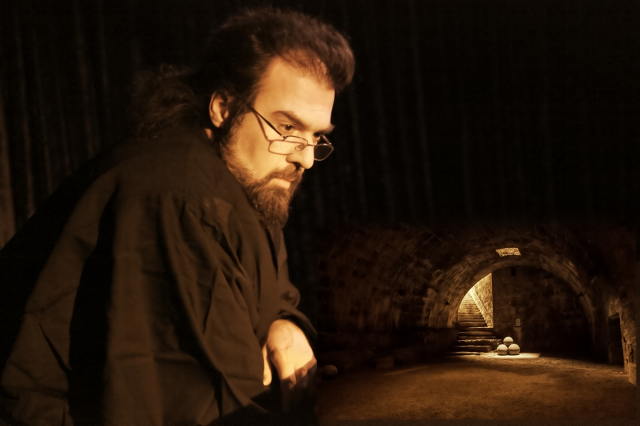 &Eta; DUKE productions  &kappa;&alpha;&iota; &tau;&omicron; &laquo;&theta;έ&alpha;&tau;&rho;&omicron; &Sigma;&Upsilon;&Nu; &Kappa;&Alpha;&Tau;&Iota; - &sigma;ύ&nu;&omicron;&lambda;&omicron; &tau;έ&chi;&nu;&eta;&sigmaf;&raquo; &pi;&alpha;&rho;&omicron;&upsilon;&sigma;&iota;ά&zeta;&omicron;&upsilon;&nu;  &sigma;&tau;&omicron;  &theta;έ&alpha;&tau;&rho;&omicron;  &Alpha;&Lambda;&Kappa;&Mu;&Eta;&Nu;&Eta; &gamma;&iota;&alpha; 4 &Mu;&Omicron;&Nu;&Omicron; &pi;&alpha;&rho;&alpha;&sigma;&tau;ά&sigma;&epsilon;&iota;&sigmaf; &tau;&omicron;&nu; &Mu;ά&iota;&omicron;  &kappa;ά&theta;&epsilon; &Tau;&Epsilon;&Tau;&Alpha;&Rho;&Tau;&Eta; (6, 13, 20, 27) &sigma;&tau;&iota;&sigmaf; 7:00&mu;&mu;  &tau;&omicron;&nu; &mu;&omicron;&nu;ό&lambda;&omicron;&gamma;&omicron; &laquo; &Omicron; &Mu;&Epsilon;&Gamma;&Alpha;&Sigma; &Iota;&Epsilon;&Rho;&Omicron;&Epsilon;&Xi;&Epsilon;&Tau;&Alpha;&Sigma;&Tau;&Eta;&Sigma; &raquo;  &tau;&omicron;&upsilon;  &Phi;&iota;ό&nu;&tau;&omicron;&rho; &Nu;&tau;&omicron;&sigma;&tau;&omicron;&gamma;&iota;έ&beta;&sigma;&kappa;&eta;