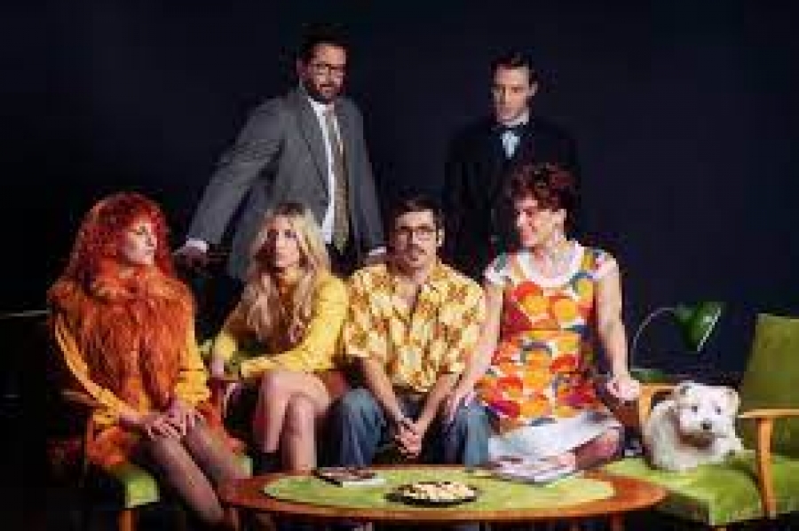 &Epsilon;ί&delta;&alpha;&mu;&epsilon; &tau;&omicron; &laquo;Play It Again, Sam&raquo; &sigma;&tau;&omicron; Faust Bar-Theatre / We saw Play It Again, Sam at Faust Bar-Theatre