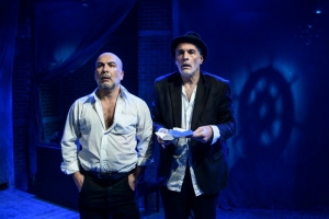 &Omicron; &Rho;ό&zeta;&epsilon;&nu;&kappa;&rho;&alpha;&nu;&tau;&zeta; &kappa;&alpha;&iota; &omicron; &Gamma;&kappa;ί&lambda;&nu;&tau;&epsilon;&nu;&sigma;&tau;&epsilon;&rho;&nu; &epsilon;ί&nu;&alpha;&iota; &nu;&epsilon;&kappa;&rho;&omicron;ί&hellip; &gamma;&iota;&alpha; 2&eta; &chi;&rho;&omicron;&nu;&iota;ά!