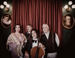 &laquo;MEIN KOMPLEX&raquo;   Ό&tau;&alpha;&nu; &omicron; Hitler &sigma;&upsilon;&nu;ά&nu;&tau;&eta;&sigma;&epsilon; &tau;&omicron;&nu; Freud&hellip;