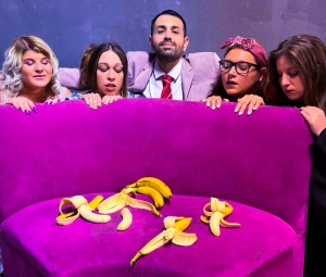 &Xi;έ&rho;&xi;&eta;&sigmaf; , έ&nu;&alpha; &kappa;&omega;&mu;&iota;&kappa;ό έ&rho;&gamma;&omicron; &tau;&eta;&sigmaf; &Mu;&alpha;&rho;ί&alpha;&sigmaf; &Delta;&rho;&iota;&mu;ή &Alpha;&pi;ό &tau;&omicron; &Gamma;&iota;ώ&rho;&gamma;&eta; &Kappa;&omicron;&nu;&tau;&omicron;&pi;ό&delta;&eta; | &Sigma;&tau;&omicron; &Theta;έ&alpha;&tau;&rho;&omicron; &Alpha;&lambda;&kappa;&mu;ή&nu;&eta; &alpha;&pi;ό 30 &Iota;&alpha;&nu;&omicron;&upsilon;&alpha;&rho;ί&omicron;&upsilon;