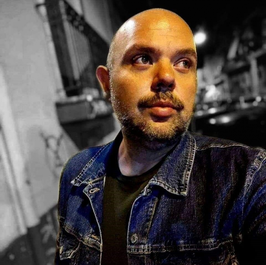 &Sigma;&upsilon;&nu;έ&nu;&tau;&epsilon;&upsilon;&xi;&eta; &tau;&omicron;&upsilon; &Delta;&eta;&mu;ή&tau;&rho;&eta; &Gamma;&rho;&eta;&gamma;&omicron;&rho;&iota;ά&delta;&eta; &sigma;&tau;&omicron; &theta;&epsilon;&alpha;&tau;&rho;&omicron;.gr &mu;&epsilon; &alpha;&phi;&omicron;&rho;&mu;ή &tau;&eta;&nu; &pi;&alpha;&rho;ά&sigma;&tau;&alpha;&sigma;&eta; "&Epsilon;&pi;ό&mu;&epsilon;&nu;&eta; &sigma;&tau;ά&sigma;&eta;: &Epsilon;&lambda;&lambda;ά&delta;&alpha; " &sigma;&tau;&omicron; &theta;έ&alpha;&tau;&rho;&omicron;  &Epsilon;&mu;&pi;&rho;ό&sigmaf;.