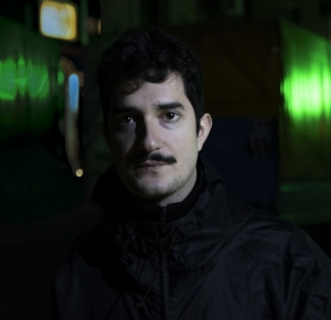 &Sigma;&upsilon;&nu;έ&nu;&tau;&epsilon;&upsilon;&xi;&eta; &mu;&epsilon; &tau;&omicron;&nu; &eta;&theta;&omicron;&pi;&omicron;&iota;ό &Delta;&eta;&mu;ή&tau;&rho;&eta; &Rho;&omicron;ΐ&delta;&eta; &mu;&epsilon; &alpha;&phi;&omicron;&rho;&mu;ή &tau;&eta;&nu; &pi;&alpha;&rho;ά&sigma;&tau;&alpha;&sigma;&eta; &laquo;&Eta; &Nu;ύ&chi;&tau;&alpha; &lambda;ί&gamma;&omicron; &pi;&rho;&iota;&nu; &tau;&alpha; &delta;ά&sigma;&eta;&raquo; &tau;&omicron;&upsilon; &Mu;&pi;&epsilon;&rho;&nu;ά&rho;-&Mu;&alpha;&rho;ί &Kappa;&omicron;&lambda;&tau;έ&sigmaf;