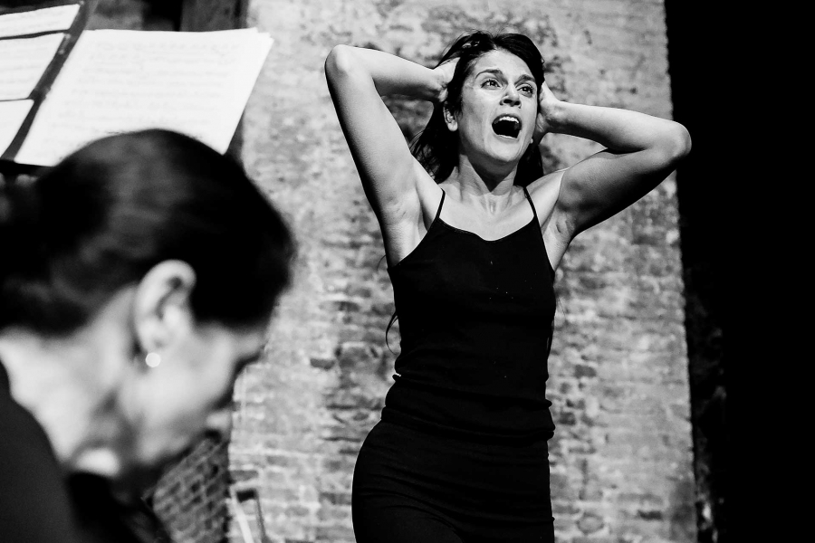 &laquo;Ulrike &ndash; &gamma;&rho;ά&mu;&mu;&alpha;&tau;&alpha; &alpha;&pi;ό &tau;&eta; &nu;&epsilon;&kappa;&rho;ή &pi;&tau;έ&rho;&upsilon;&gamma;&alpha;&raquo;, &mu;&iota;&alpha; &pi;&alpha;&rho;ά&sigma;&tau;&alpha;&sigma;&eta; &beta;&alpha;&sigma;&iota;&sigma;&mu;έ&nu;&eta; &sigma;&tau;&iota;&sigmaf; &epsilon;&pi;&iota;&sigma;&tau;&omicron;&lambda;έ&sigmaf; &tau;&eta;&sigmaf; &Omicron;&upsilon;&lambda;&rho;ί&kappa;&epsilon; &Mu;ά&iota;&nu;&chi;&omicron;&phi; | &Pi;&epsilon;&rho;&iota;&omicron;&delta;&epsilon;ί&alpha; &amp; &Pi;&alpha;&rho;&alpha;&sigma;&tau;ά&sigma;&epsilon;&iota;&sigmaf; &sigma;&tau;&eta;&nu; &Alpha;&theta;ή&nu;&alpha; | Early Bird - 10&euro;