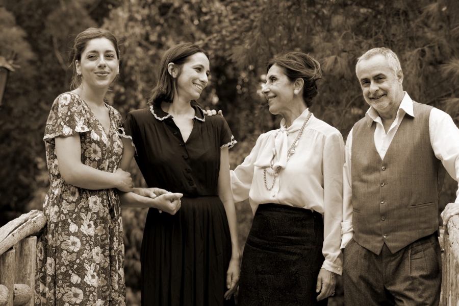 &laquo;&Psi;&Upsilon;&Chi;&Omega;&Nu; &Lambda;&Upsilon;&Tau;&Rho;&Omega;&Sigma;&Iota;&Sigma;&raquo;