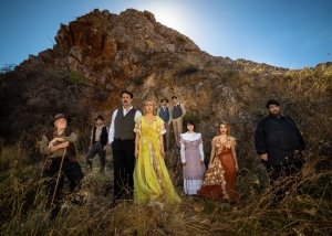 "&Alpha;&nu;&alpha;&tau;&omicron;&lambda;&iota;&kappa;ά &tau;&eta;&sigmaf; &Epsilon;&delta;έ&mu;" &tau;&omicron;&upsilon; John Steinbeck &sigma;&tau;&omicron; &Alpha;&gamma;&gamma;έ&lambda;&omega;&nu; &Beta;ή&mu;&alpha;