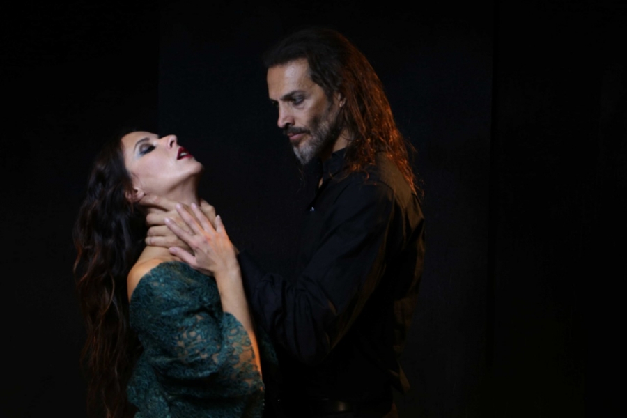 "&Tau;&omicron; &sigma;&tau;&rho;ί&psi;&iota;&mu;&omicron; &tau;&eta;&sigmaf; &beta;ί&delta;&alpha;&sigmaf; Reloaded..." έ&nu;&alpha; &gamma;&omicron;&tau;&theta;&iota;&kappa;ό &theta;&rho;ί&lambda;&epsilon;&rho; &tau;&rho;ό&mu;&omicron;&upsilon;, &sigma;&tau;&omicron; &theta;έ&alpha;&tau;&rho;&omicron; Eliart &alpha;&pi;ό 9 &Nu;&omicron;&epsilon;&mu;&beta;&rho;ί&omicron;&upsilon;