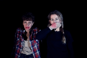 &laquo;&Sigma;&iota;&omega;&pi;ή&raquo;: &tau;&omicron; &nu;έ&omicron; έ&rho;&gamma;&omicron; &tau;&omicron;&upsilon; &Gamma;&rho;&eta;&gamma;ό&rho;&eta; &Lambda;&iota;&alpha;&kappa;ό&pi;&omicron;&upsilon;&lambda;&omicron;&upsilon; &sigma;&epsilon; &sigma;&kappa;&eta;&nu;&omicron;&theta;&epsilon;&sigma;ί&alpha; &Theta;&omicron;&delta;&omega;&rho;ή &Alpha;&mu;&pi;&alpha;&zeta;ή &sigma;&tau;&omicron; &Upsilon;&pi;ό&gamma;&epsilon;&iota;&omicron; &tau;&omicron;&upsilon; &Theta;&epsilon;ά&tau;&rho;&omicron;&upsilon; &Tau;έ&chi;&nu;&eta;&sigmaf; &alpha;&pi;ό &tau;&eta;&nu; &Pi;έ&mu;&pi;&tau;&eta; 8 &Mu;&alpha;ΐ&omicron;&upsilon;