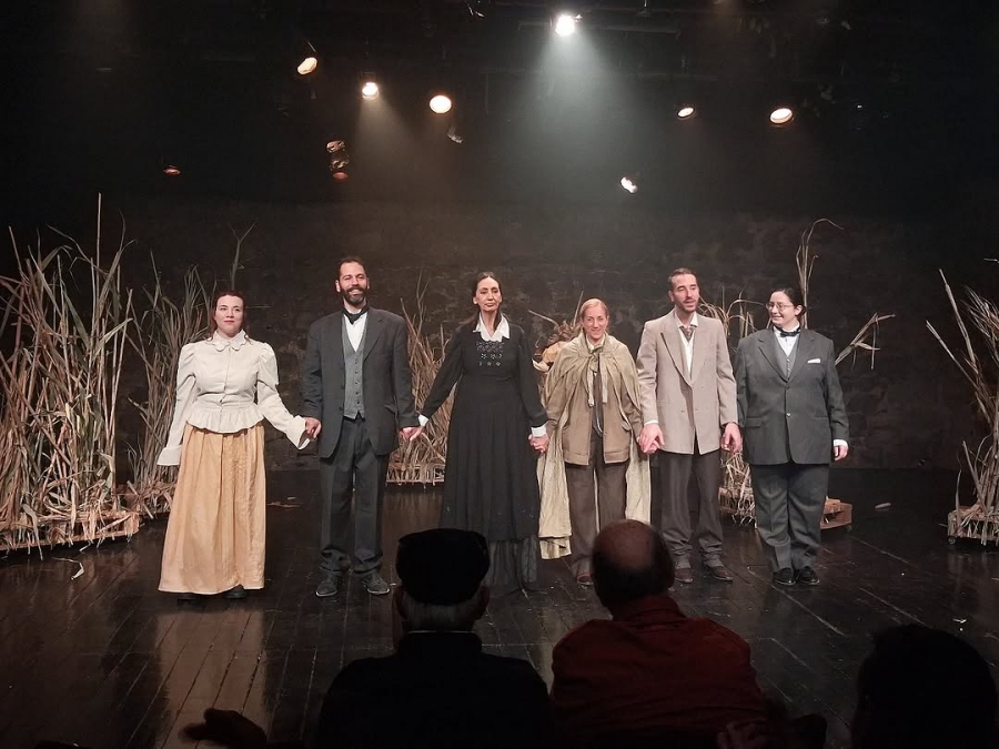 &Epsilon;ί&delta;&alpha;&mu;&epsilon; &tau;&eta;&nu; &pi;&alpha;&rho;ά&sigma;&tau;&alpha;&sigma;&eta; &Sigma;έ&rho;&lambda;&omicron;&kappa; &Chi;&omicron;&lambda;&mu;&sigmaf;- &tau;&omicron; &mu;&upsilon;&sigma;&tau;ή&rho;&iota;&omicron; &tau;&omicron;&upsilon; &Beta;ά&lambda;&tau;&omicron;&upsilon; &sigma;&tau;&omicron; &theta;έ&alpha;&tau;&rho;&omicron; &Alpha;&lambda;&kappa;&mu;ή&nu;&eta;