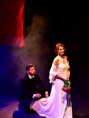 &Sigma;&alpha;&nu; &Rho;ό&delta;&omicron; &sigma;&tau;&omicron; &theta;έ&alpha;&tau;&rho;&omicron; &Tau;ό&pi;&omicron;&sigmaf; &Alpha;&lambda;&lambda;&omicron;ύ.