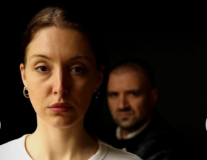 &Epsilon;ί&delta;&alpha;&mu;&epsilon; &tau;&eta;&nu; &pi;&alpha;&rho;ά&sigma;&tau;&alpha;&sigma;&eta; ''&Omicron;&iota;&delta;ί&nu;&omicron;&upsilon;&sigmaf;" &sigma;&epsilon; &sigma;&kappa;&eta;&nu;&omicron;&theta;&epsilon;&sigma;ί&alpha; &Beta;&alpha;&gamma;&gamma;έ&lambda;&eta; &Mu;ά&gamma;&epsilon;&iota;&rho;&omicron;&upsilon;  &sigma;&tau;&omicron;&nu; &tau;&epsilon;&chi;&nu;&omicron;&chi;ώ&rho;&omicron; &Phi;ά&mu;&pi;&rho;&iota;&kappa;&alpha;