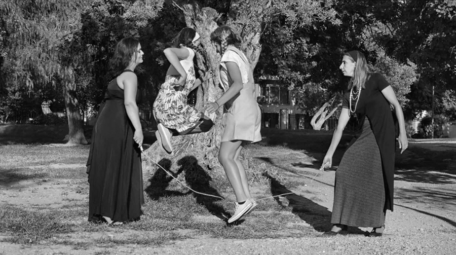 &Omicron;&iota; &eta;&theta;&omicron;&pi;&omicron;&iota;&omicron;ί &tau;&eta;&sigmaf; &pi;&alpha;&rho;ά&sigma;&tau;&alpha;&sigma;&eta;&sigmaf; &laquo;&Kappa;&rho;&alpha;&tau;ά&sigmaf; &mu;&upsilon;&sigma;&tau;&iota;&kappa;ό;&raquo; &mu;&iota;&lambda;&omicron;ύ&nu; &sigma;&tau;&omicron; &Theta;&epsilon;&alpha;&tau;&rho;&omicron;.gr