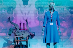 &Epsilon;ί&delta;&alpha;&mu;&epsilon; &tau;&eta; &pi;&alpha;&rho;ά&sigma;&tau;&alpha;&sigma;&eta; &Pi;&rho;&omicron;&mu;&eta;&theta;έ&alpha;&sigmaf; &sigma;&epsilon; &sigma;&kappa;&eta;&nu;&omicron;&theta;&epsilon;&sigma;ί&alpha; Ά&rho;&eta;  &Mu;&pi;&iota;&nu;&iota;ά&rho;&eta;.