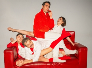 &Kappa;&Nu;&Omicron;&Kappa; || &eta; &nu;έ&alpha; &pi;&alpha;&rho;ά&sigma;&tau;&alpha;&sigma;&eta; &tau;&eta;&sigmaf; &Alpha;&rho;&gamma;&upsilon;&rho;ώ&sigmaf; &Chi;&iota;ώ&tau;&eta; έ&rho;&chi;&epsilon;&tau;&alpha;&iota; &sigma;&tau;&omicron; &Theta;έ&alpha;&tau;&rho;&omicron; &Tau;έ&chi;&nu;&eta;&sigmaf;