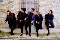 &Epsilon;ί&delta;&alpha;&mu;&epsilon; &tau;&eta;&nu; &pi;&alpha;&rho;ά&sigma;&tau;&alpha;&sigma;&eta; "&Omicron; &Mu;&omicron;&upsilon;&nu;ή&sigmaf;" &tau;&eta;&sigmaf; &Lambda;έ&nu;&alpha;&sigmaf; &Kappa;&iota;&tau;&sigma;&omicron;&pi;&omicron;ύ&lambda;&omicron;&upsilon;, &sigma;&epsilon; &sigma;&kappa;&eta;&nu;&omicron;&theta;&epsilon;&sigma;ί&alpha; &Nu;&alpha;&tau;ά&sigma;&sigma;&alpha;&sigmaf; &Pi;&alpha;&pi;&alpha;&mu;&iota;&chi;&alpha;ή&lambda;, &sigma;&tau;&omicron;  &theta;έ&alpha;&tau;&rho;&omicron; Olvio
