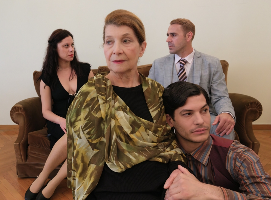 &Epsilon;ί&delta;&alpha;&mu;&epsilon; &tau;&eta;&nu; &pi;&alpha;&rho;ά&sigma;&tau;&alpha;&sigma;&eta; &laquo;&Eta; &sigma;&kappa;&iota;ά &tau;&omicron;&upsilon; &Mu;&alpha;&rho;&tau;&raquo; &sigma;&tau;&omicron; &theta;έ&alpha;&tau;&rho;&omicron; &Alpha;&rho;&gamma;ώ.