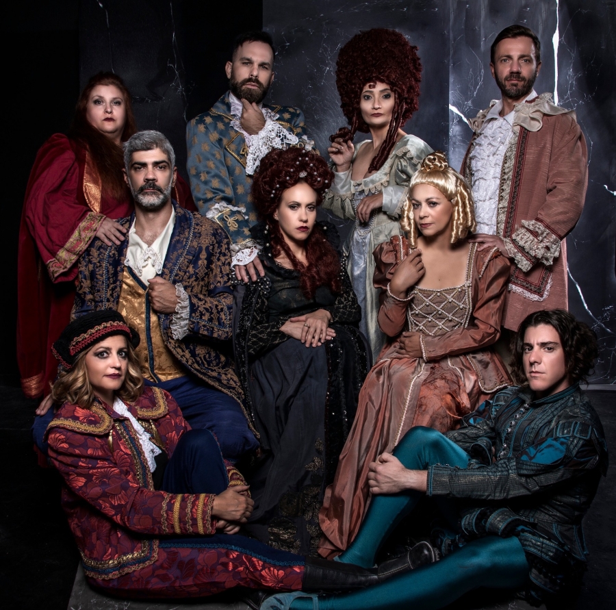 &Eta; &xi;έ&phi;&rho;&epsilon;&nu;&eta; &kappa;&omega;&mu;&omega;&delta;ί&alpha; &tau;&omicron;&upsilon; &Mu;ά&nu;&omicron;&upsilon; &Alpha;&nu;&tau;&omega;&nu;&iota;ά&delta;&eta; &amp; &Delta;&eta;&mu;ή&tau;&rho;&eta; &Kappa;&alpha;&rho;&alpha;&tau;&zeta;&iota;ά "ELIZADETH" &epsilon;&pi;&iota;&sigma;&tau;&rho;έ&phi;&epsilon;&iota;, &mu;&epsilon;&tau;ά &alpha;&pi;ό 10 &chi;&rho;ό&nu;&iota;&alpha;, &sigma;&tau;&omicron; VAULT / &Alpha;&pi;ό 22 &Omicron;&kappa;&tau;&omega;&beta;&rho;ί&omicron;&upsilon;