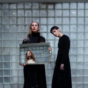 &Epsilon;ί&delta;&alpha;&mu;&epsilon; &tau;&alpha; &pi;&iota;&kappa;&rho;ά &delta;ά&kappa;&rho;&upsilon;&alpha; &tau;&eta;&sigmaf; &Pi;έ&tau;&rho;&alpha; &Phi;&omicron;&nu; &Kappa;&alpha;&nu;&tau; &sigma;&tau;&omicron; &theta;έ&alpha;&tau;&rho;&omicron;  Ά&nu;&epsilon;&sigma;&iota;&sigmaf;- -&mu;&iota;&kappa;&rho;ή &sigma;&kappa;&eta;&nu;ή