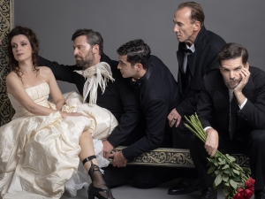 &Mu;&alpha;&nu;&tau;ά&mu; &Mu;&pi;&omicron;&beta;&alpha;&rho;ί &Sigma;&kappa;&eta;&nu;&omicron;&theta;&epsilon;&sigma;ί&alpha; &Lambda;ί&lambda;&lambda;&upsilon; &Mu;&epsilon;&lambda;&epsilon;&mu;έ