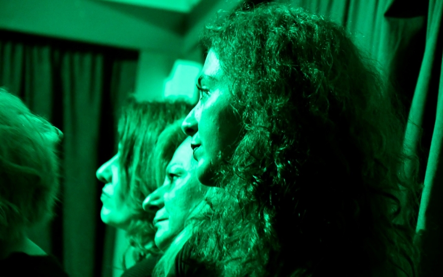 &Eta; &Theta;&upsilon;&sigma;ί&alpha; - &mu;&iota;&alpha; &iota;&sigma;&tau;&omicron;&rho;ί&alpha; &alpha;&nu;&alpha;&zeta;ή&tau;&eta;&sigma;&eta;&sigmaf;