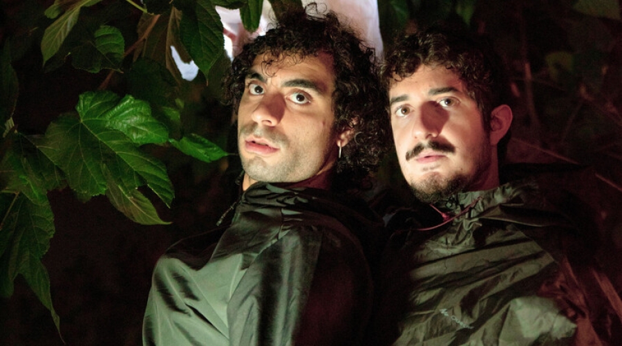 &Epsilon;ί&delta;&alpha;&mu;&epsilon; &tau;&eta;&nu; &pi;&alpha;&rho;ά&sigma;&tau;&alpha;&sigma;&eta; "&Eta; &nu;ύ&chi;&tau;&alpha; &lambda;ί&gamma;&omicron; &pi;&rho;&iota;&nu; &tau;&alpha; &delta;ά&sigma;&eta;" &sigma;&tau;&omicron; &Sigma;&tau;&omicron;ύ&nu;&tau;&iota;&omicron; &Epsilon;&upsilon;&rho;&upsilon;-&chi;ώ&rho;&omicron;&sigmaf;