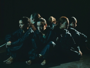 &Sigma;&upsilon;&nu;έ&nu;&tau;&epsilon;&upsilon;&xi;&eta; &tau;&eta;&sigmaf; &omicron;&mu;ά&delta;&alpha; Black Sheep &mu;&epsilon; &alpha;&phi;&omicron;&rho;&mu;ή &tau;&eta;&nu; &pi;&alpha;&rho;ά&sigma;&tau;&alpha;&sigma;&eta; "Ό&tau;&alpha;&nu; &sigma;&phi;&upsilon;&rho;ί&zeta;&omicron;&upsilon;&nu; &omicron;&iota; &phi;ά&lambda;&alpha;&iota;&nu;&epsilon;&sigmaf;" &tau;&eta;&sigmaf; &Kappa;&alpha;&tau;&epsilon;&rho;ί&nu;&alpha;&sigmaf; &Kappa;&upsilon;&pi;&rho;&alpha;ί&omicron;&upsilon; &sigma;&tau;&omicron; Studio &Mu;&alpha;&upsilon;&rho;&omicron;&mu;&iota;&chi;ά&lambda;&eta;.