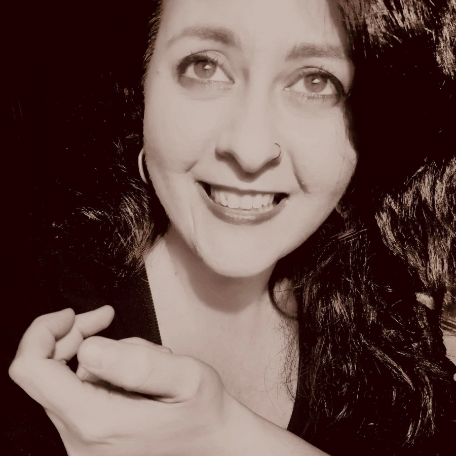 "&Mu;&omicron;&upsilon;&sigma;&iota;&kappa;ή &Pi;&alpha;&rho;&alpha;&mu;&omicron;&nu;ή &mu;&epsilon; &tau;&eta; &Lambda;&alpha;&mu;&pi;&rho;&iota;&nu;ή!" live @ &Alpha;&pi;ό &Kappa;&omicron;&iota;&nu;&omicron;ύ &Theta;έ&alpha;&tau;&rho;&omicron;