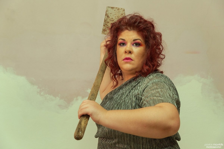 &Sigma;&upsilon;&nu;έ&nu;&tau;&epsilon;&upsilon;&xi;&eta; &tau;&eta;&sigmaf; &Mu;&iota;&kappa;&alpha;έ&lambda;&alpha;&sigmaf; &Delta;&alpha;&nu;ά, &sigma;&tau;&omicron; &theta;&epsilon;&alpha;&tau;&rho;&omicron; gr.