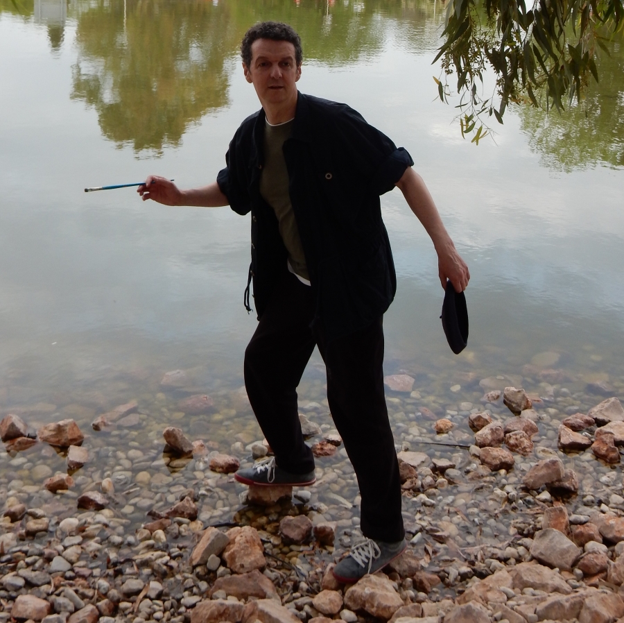 11 &iota;&sigma;&tau;&omicron;&rho;ί&epsilon;&sigmaf; &tau;&omicron;&upsilon; &Delta;έ&lambda;&tau;&alpha;