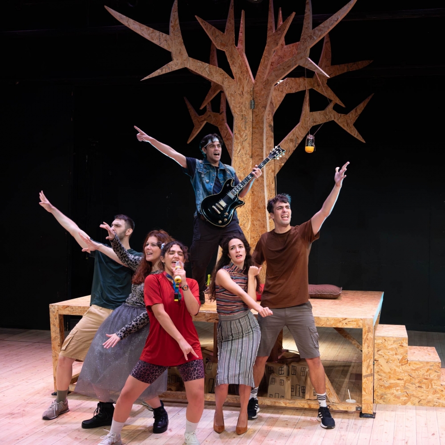 &Tau;&Omicron; &Delta;&Epsilon;&Nu;&Tau;&Rho;&Omicron;&Pi;&Alpha;&Iota;&Delta;&Omicron; &tau;&eta;&sigmaf; Michele Riml