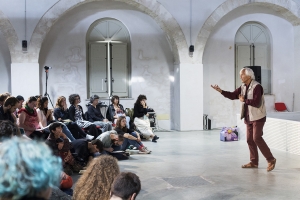 &Delta;&iota;&alpha;&phi;&omicron;&rho;ά | &Tau;έ&chi;&nu;&eta; | &Epsilon;&xi;έ&gamma;&epsilon;&rho;&sigma;&eta;