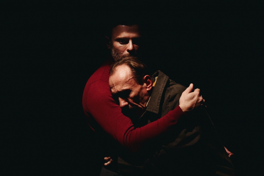 &Delta;ύ&omicron; &pi;&omicron;&rho;&tau;&omicron;&kappa;ά&lambda;&iota;&alpha; &gamma;&iota;&alpha; &tau;&alpha; &Chi;&rho;&iota;&sigma;&tau;&omicron;ύ&gamma;&epsilon;&nu;&nu;&alpha; | &Pi;&alpha;&rho;ά&tau;&alpha;&sigma;&eta; &Pi;&alpha;&rho;&alpha;&sigma;&tau;ά&sigma;&epsilon;&omega;&nu; | &Theta;έ&alpha;&tau;&rho;&omicron; &Epsilon;&Nu; &Alpha;&Theta;&Eta;&Nu;&Alpha;&Iota;&Sigma;