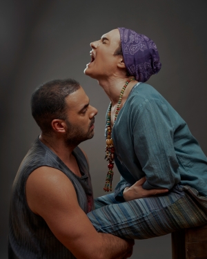 &laquo;&Tau;&omicron; &phi;&iota;&lambda;ί &tau;&eta;&sigmaf; &gamma;&upsilon;&nu;&alpha;ί&kappa;&alpha;&sigmaf; &alpha;&rho;ά&chi;&nu;&eta;&sigmaf;&raquo;