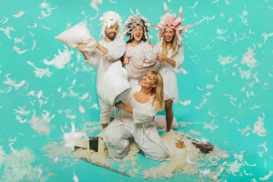 &Pi;&Alpha;&Rho;&Alpha;&Sigma;&Tau;&Alpha;&Sigma;&Eta; &gamma;&iota;&alpha; &Pi;&Alpha;&Iota;&Delta;&Iota;&Alpha; | &Eta; &laquo;&Pi;&Omicron;&Upsilon;&Pi;&Omicron;&Upsilon;&Lambda;&Epsilon;&Nu;&Iota;&Alpha; &Pi;&Omicron;&Lambda;&Iota;&Tau;&Epsilon;&Iota;&Alpha;&raquo; &alpha;&pi;ό &tau;&eta;&nu; &Omicron;&mu;ά&delta;&alpha; &tau;&omega;&nu; &Pi;έ&nu;&tau;&epsilon; &Epsilon;&pi;&omicron;&chi;ώ&nu; &kappa;&alpha;&iota; &tau;&eta;&nu; &Sigma;&omicron;&phi;ί&alpha; &Pi;&alpha;&pi;&alpha;&delta;&omicron;&pi;&omicron;ύ&lambda;&omicron;&upsilon;, &epsilon;&mu;&pi;&nu;&epsilon;&upsilon;&sigma;&mu;έ&nu;&eta; &alpha;&pi;ό &tau;&omicron;&upsilon;&sigmaf; Ό&rho;&nu;&iota;&theta;&epsilon;&sigmaf; &tau;&omicron;&upsilon; &Alpha;&rho;&iota;&sigma;&tau;&omicron;&phi;ά&nu;&eta; | &alpha;&pi;ό &Kappa;&upsilon;&rho;&iota;&alpha;&kappa;ή 29/1 &sigma;&tau;&omicron; &Theta;έ&alpha;&tau;&rho;&omicron; 104