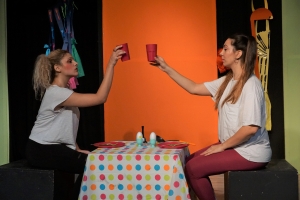 &Pi;&iota;&rho;&omicron;ύ&nu;&iota;&alpha; &kappa;&alpha;&iota; &Mu;&alpha;&chi;&alpha;ί&rho;&iota;&alpha; &hellip; &sigma;&tau;&alpha; &Mu;&alpha;&chi;&alpha;ί&rho;&iota;&alpha;