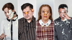 &Epsilon;ί&delta;&alpha;&mu;&epsilon; &tau;&eta;&nu; &pi;&alpha;&rho;ά&sigma;&tau;&alpha;&sigma;&eta; &laquo;Democracy&raquo; &sigma;&tau;&omicron; &Theta;έ&alpha;&tau;&rho;&omicron; &Sigma;&tau;&alpha;&theta;&mu;ό&sigmaf;