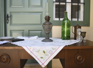 "&Gamma;&upsilon;&nu;ή &pi;&lambda;έ&omicron;&upsilon;&sigma;&alpha;" &alpha;&pi;ό &tau;&eta;&nu; &Kappa;&upsilon;&rho;&iota;&alpha;&kappa;ή 11 &Iota;&omicron;&upsilon;&nu;ί&omicron;&upsilon; &sigma;&tau;&eta;&nu; &Epsilon;&tau;&alpha;&iota;&rho;&epsilon;ί&alpha; &phi;ί&lambda;&omega;&nu; &tau;&omicron;&upsilon; &Pi;&alpha;&nu;&alpha;&gamma;&iota;ώ&tau;&eta; &Kappa;&alpha;&nu;&epsilon;&lambda;&lambda;ό&pi;&omicron;&upsilon;&lambda;&omicron;&upsilon;